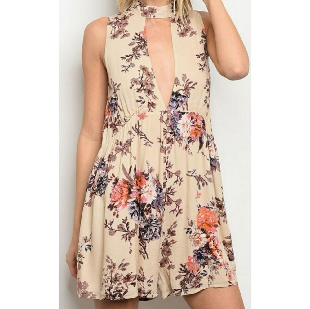 🆕🌿FLORAL BOUTIQUE ROMPER🌿 - Picture 1 of 8